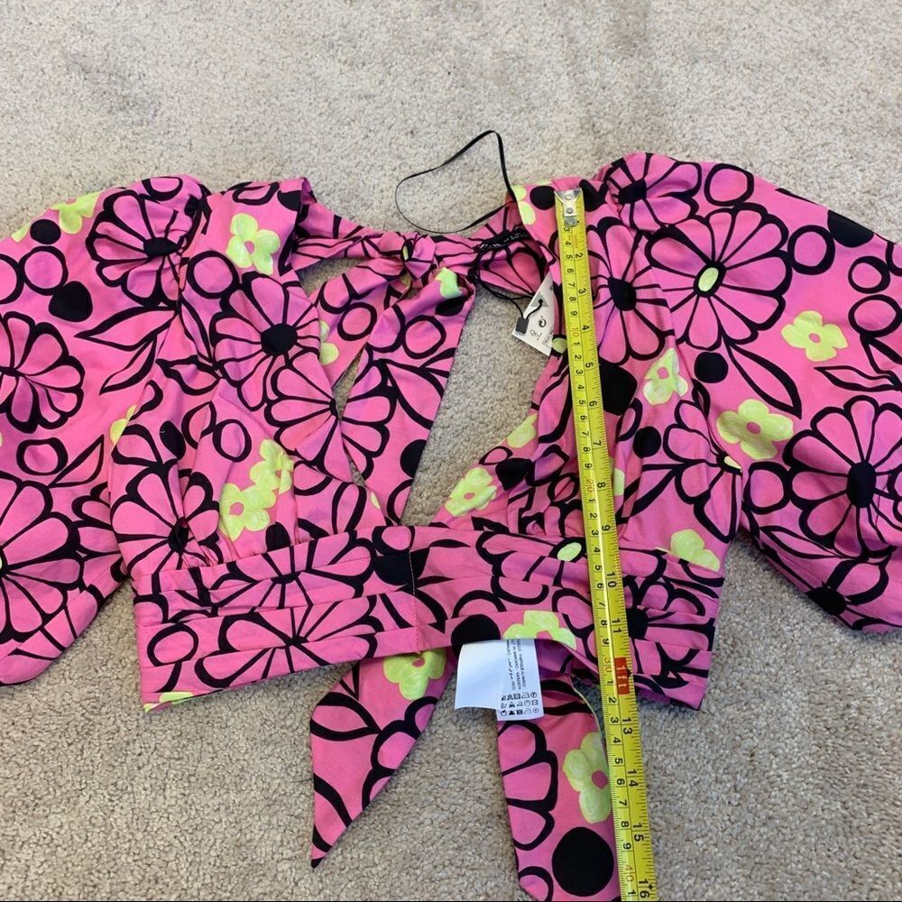 𝅺ZARA Fuchsia floral V neck balloon sleeve crop top pink yellow black Sz S NWT - Picture 6 of 8
